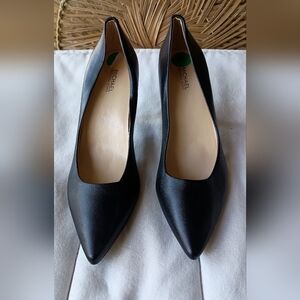 Michael Kors Black Pointed Toe Heels_8